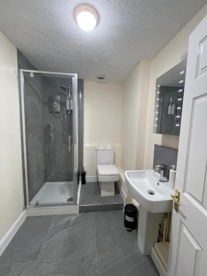 The Regency Entire 1 Bedroom Flat Accomodation เลสเตอร์ ภายนอก รูปภาพ